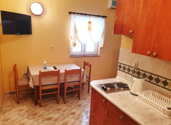 Apartmanibeta Stara Novalja Exterior foto