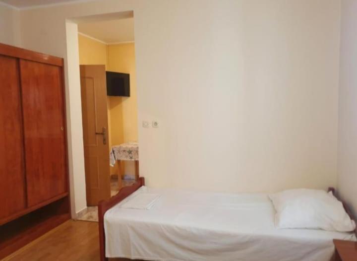 Apartmanibeta Stara Novalja Exterior foto
